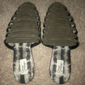 CROWN VINTAGE | Women’s 9 | MULE VAISHALI Slip On Shoes | Army Grn Suede | NBW